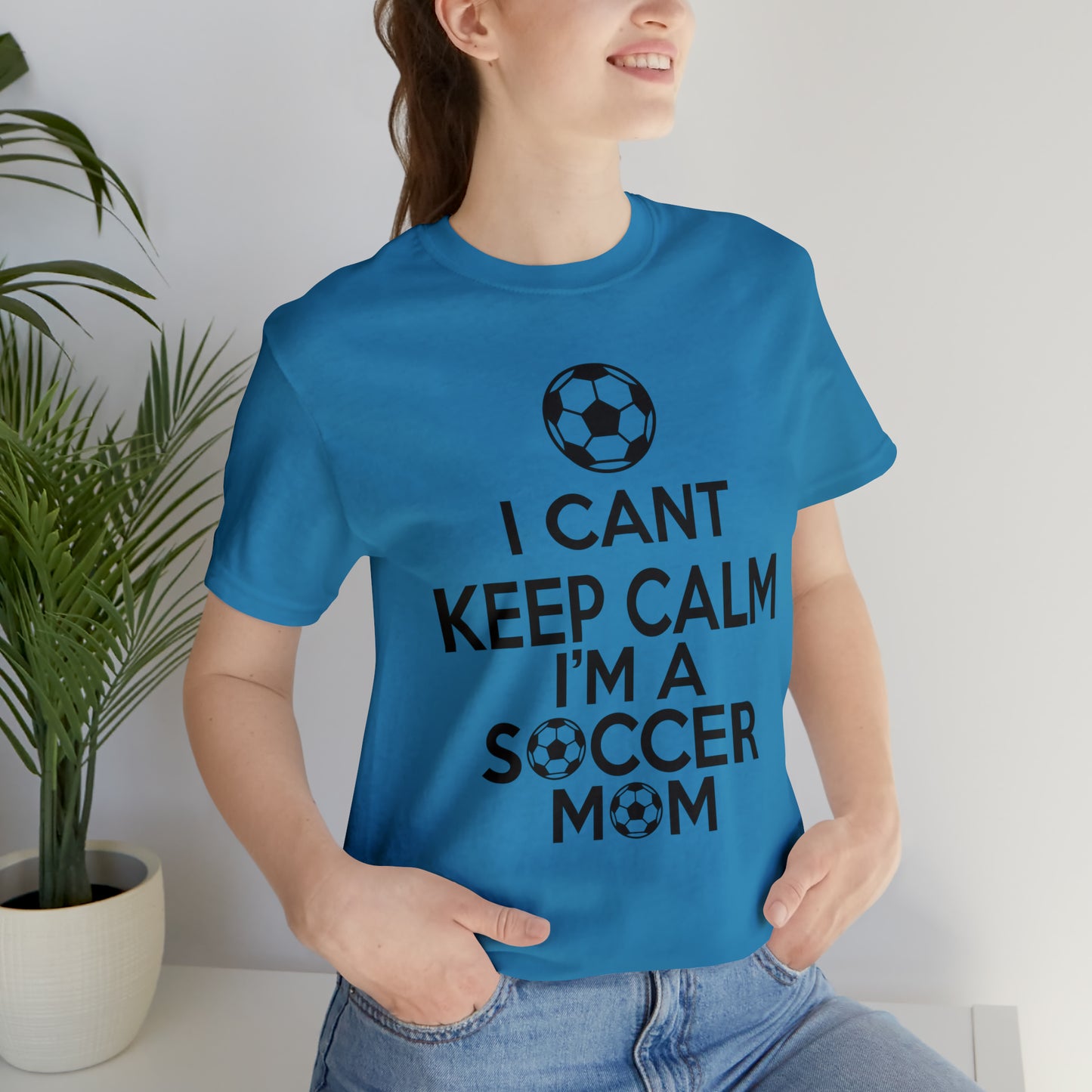 I can't keep calm I'm a soccer mom T-Shirt