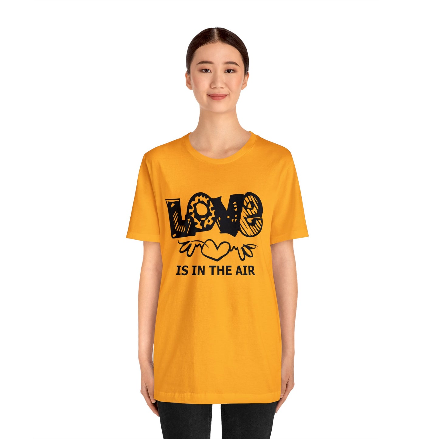 Love is in the air T-Shirt