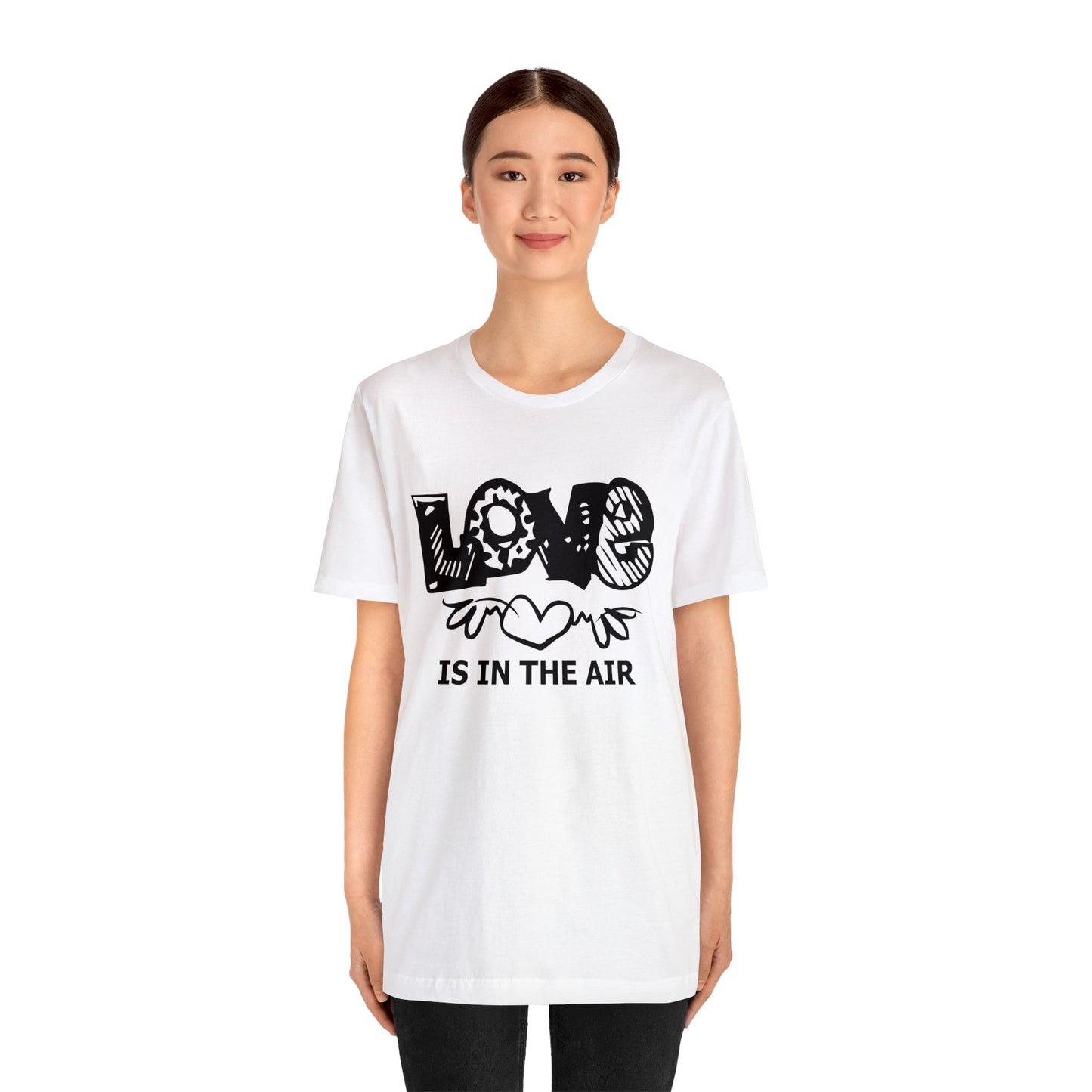 Love is in the air T-Shirt