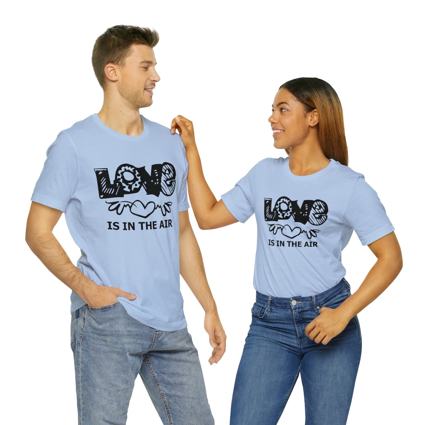 Love is in the air T-Shirt