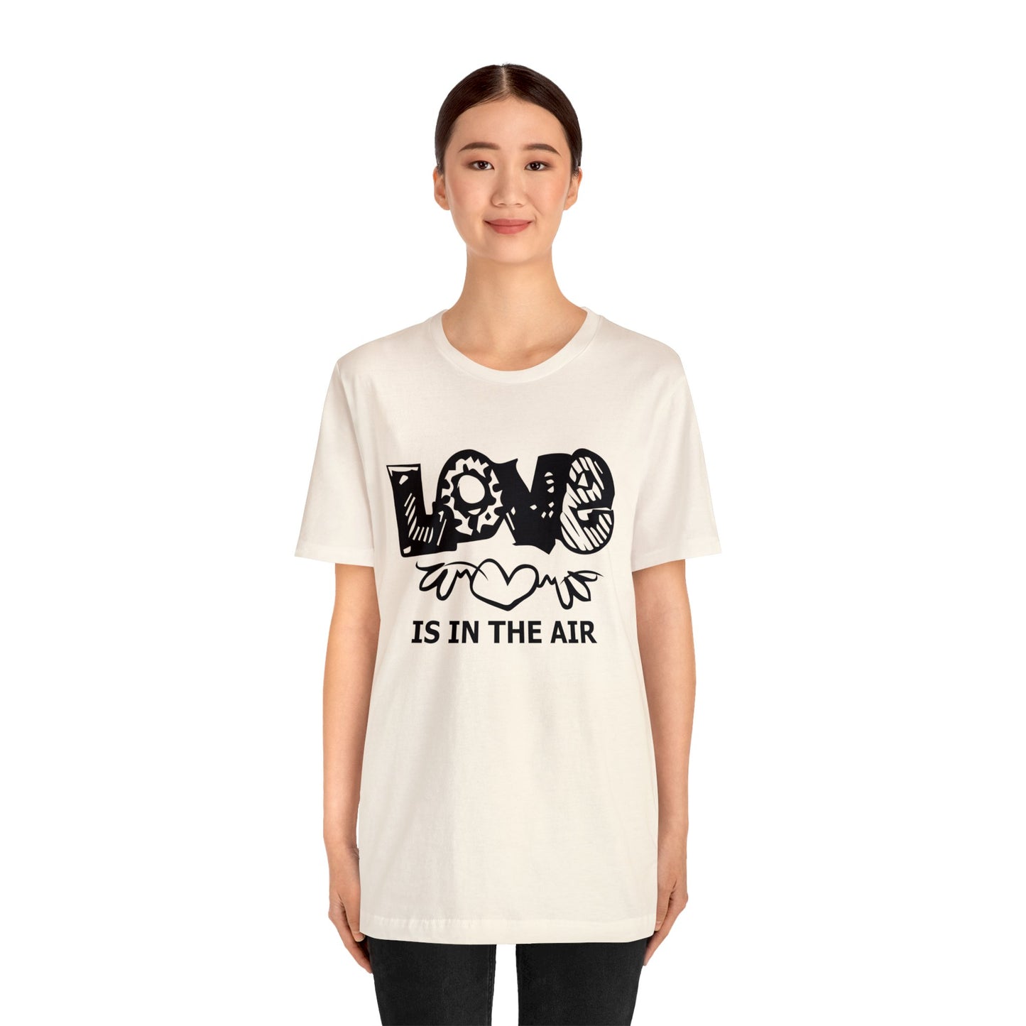 Love is in the air T-Shirt