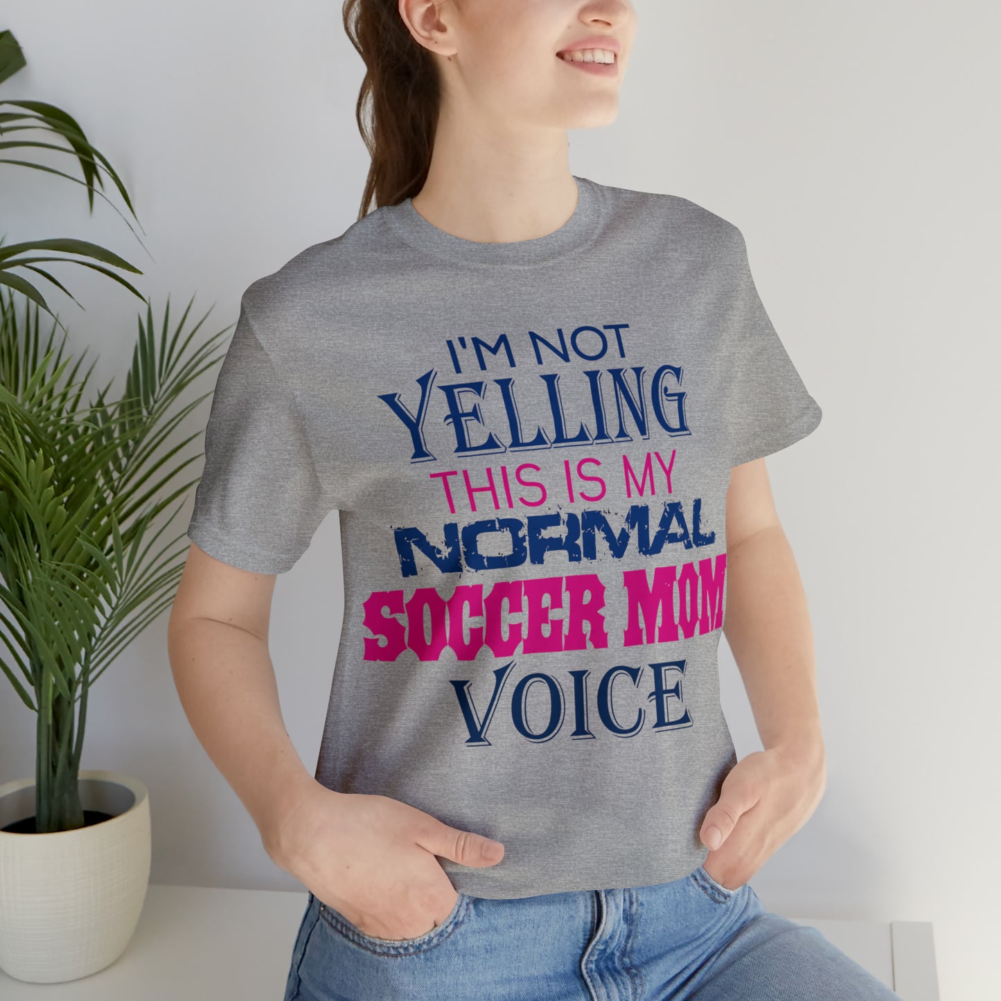 I'm not yelling I'm a normal soccer mom T-Shirt